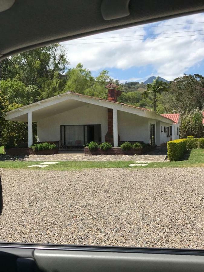 Finca El Recuerdo Gacheta Екстер'єр фото